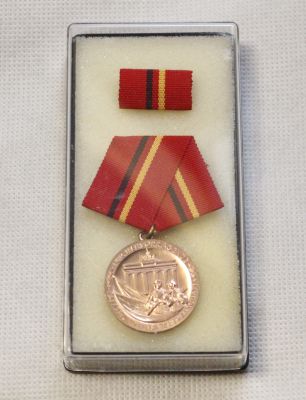 Medal  Za Zasługi Brązowy DDR NVA