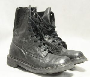 Skórzane buty wojskowe belgijskie - 1988 - 41