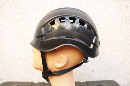 Kask wspinaczkowy Petzl Vertex Vent Bundeswehr