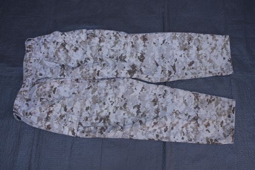 Spodnie USMC MCCUU MARPAT DESERT MEDIUM SHORT