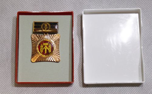 Medal DDR Kolektyw Pracy Socjalistycznej